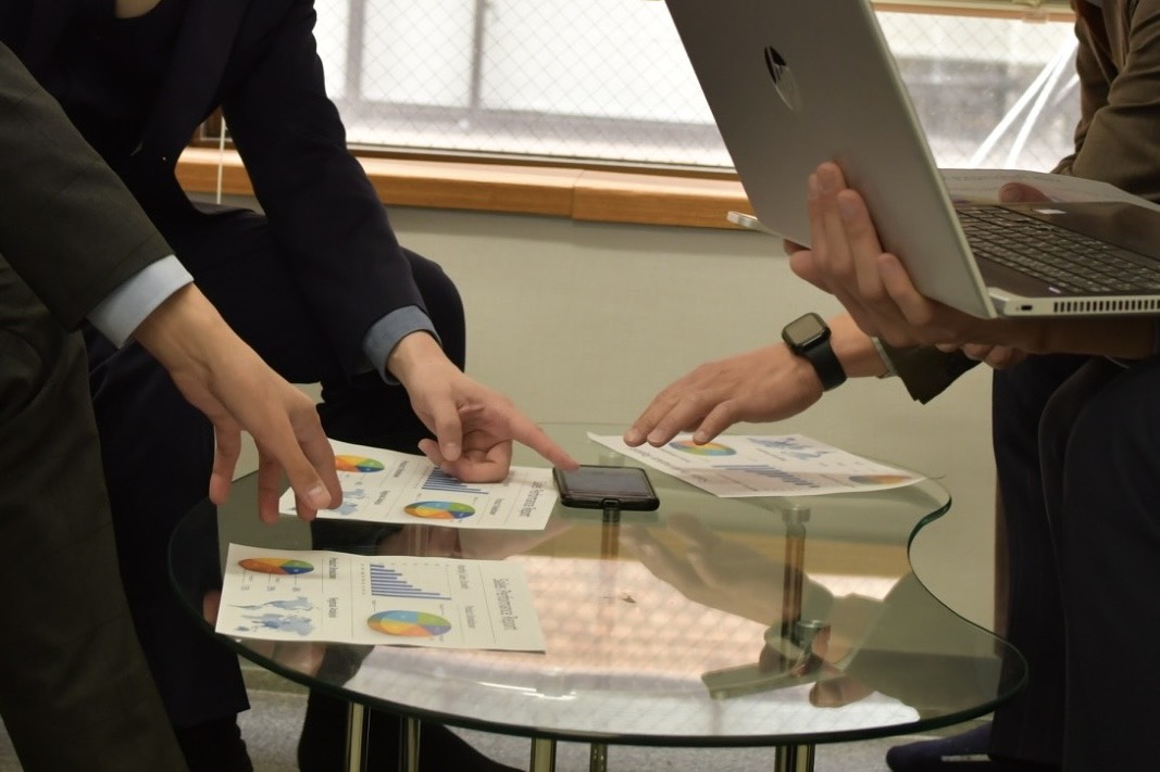 チーム打ち合わせ